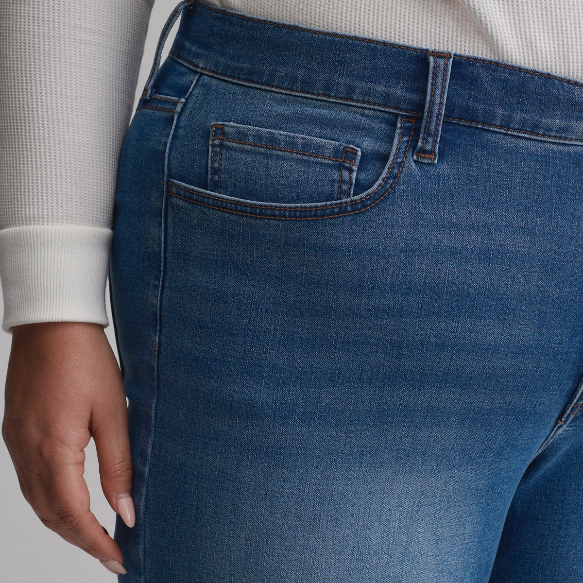 Women's Venture Stretch High-Rise Bootcut Jeans